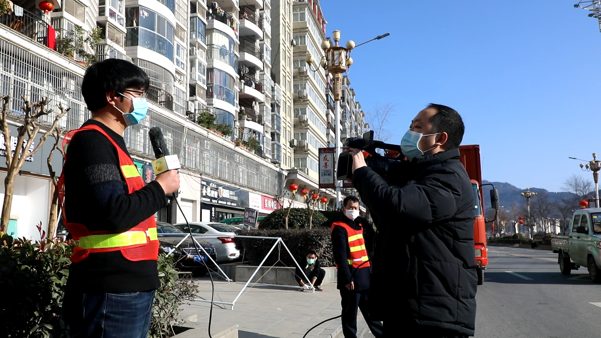 志愿红”汇聚一线  “好声音”直抵基层