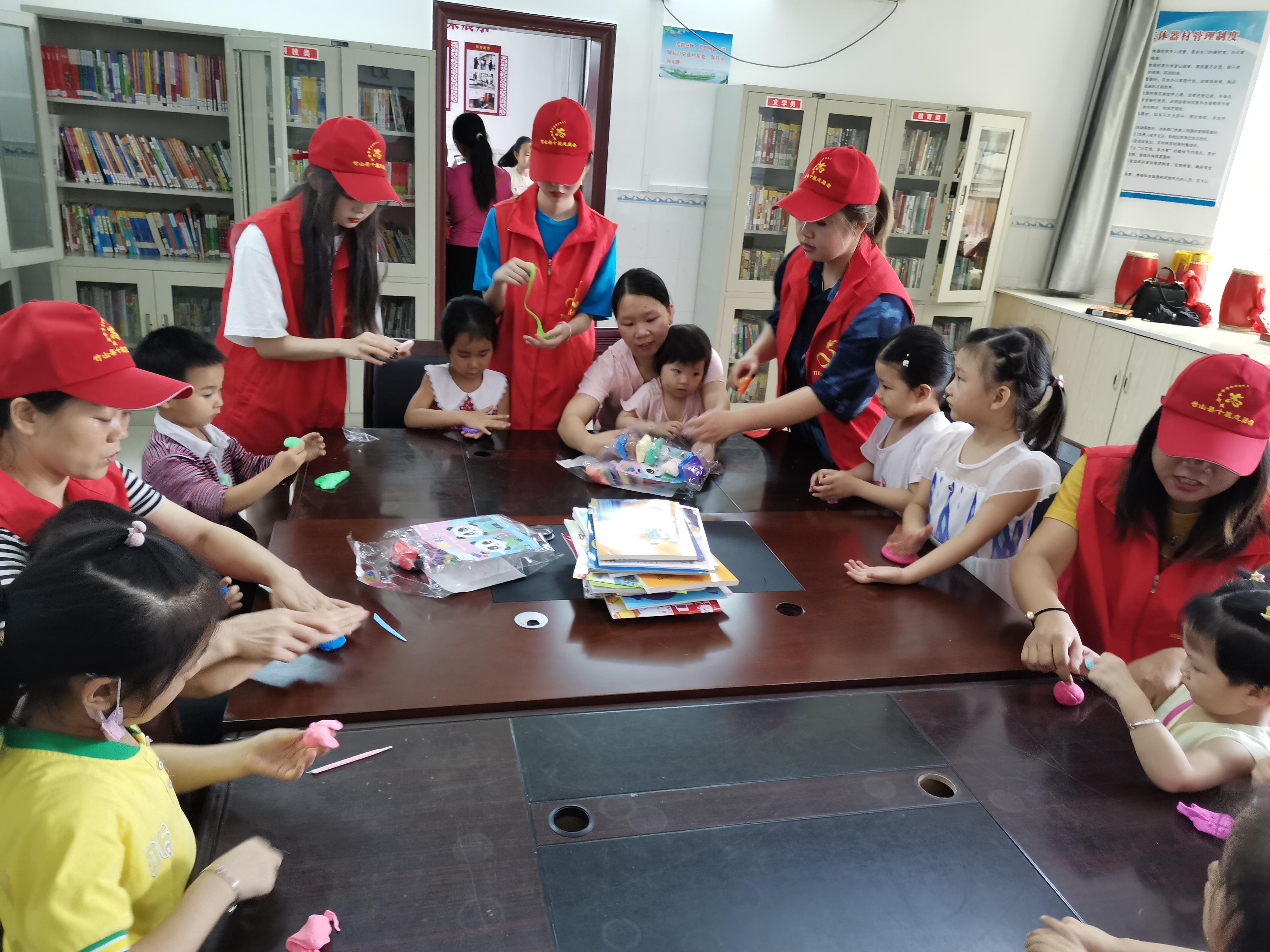 城关镇：志愿服务活动助力青少年健康成长