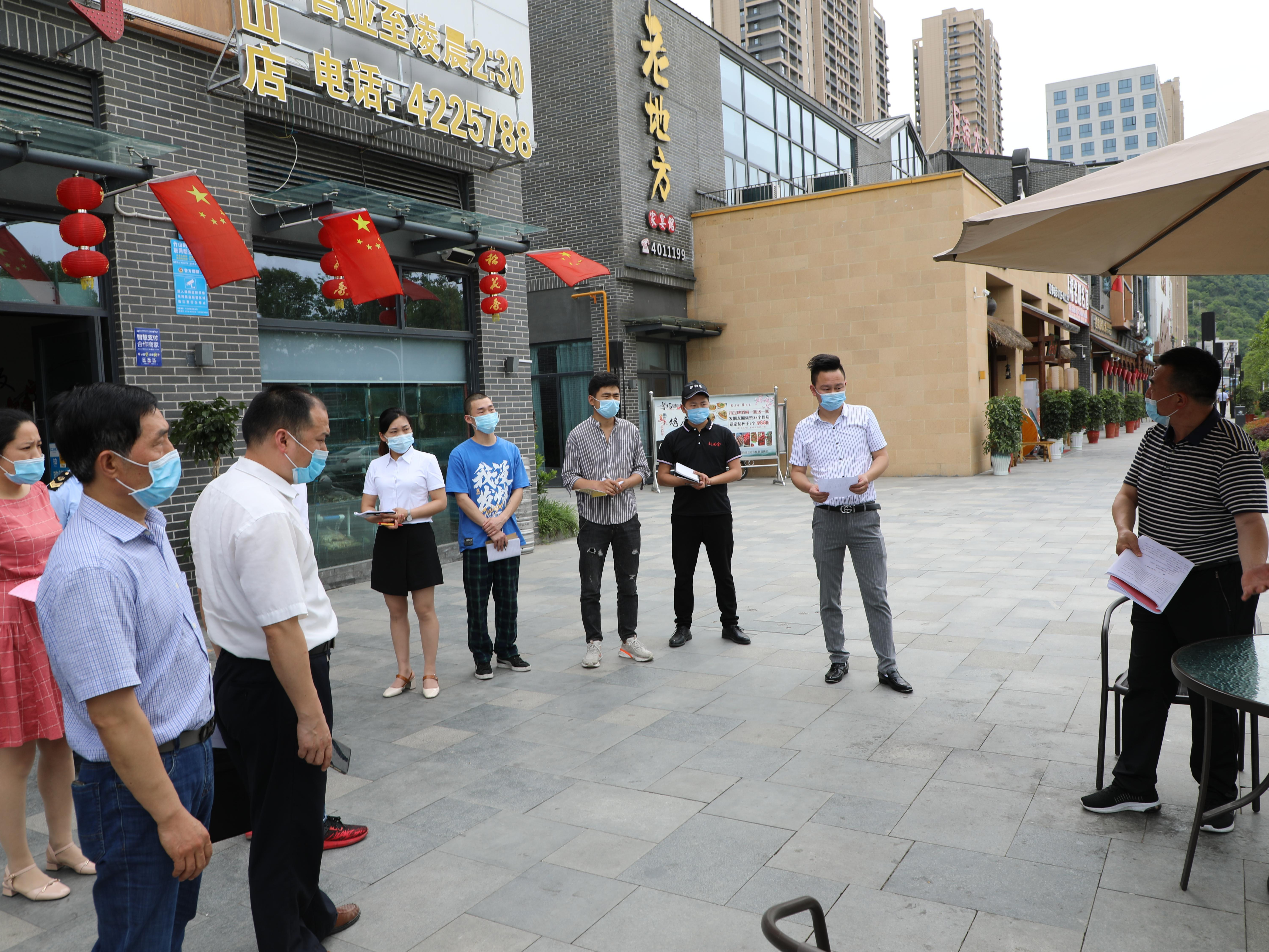 县市场监管局：创文督导进门店